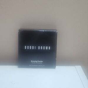 Bobbi Brown Bronzing Powder - Black Case